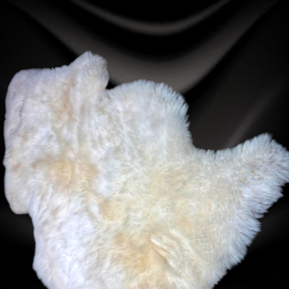 100% Genuine Sheepskin Rug By Shear Style Collection - Picture 2 of 10